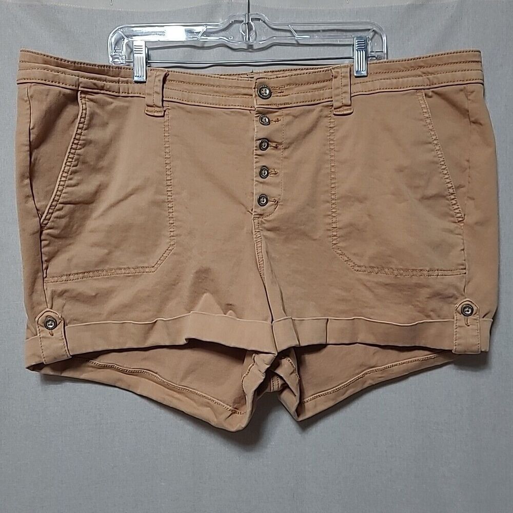 TORRID 3.5 Inch Military Tan Stretch Twill Mid-Rise Short Sz 24 Button Fly